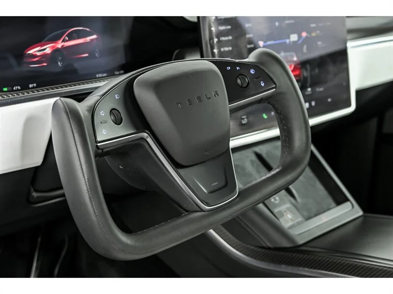 Used 2022 Red Multi-Coat Tesla Plaid image 18