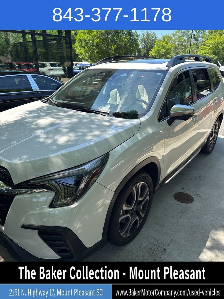 2023 Subaru Ascent Limited 8 Passenger's photo