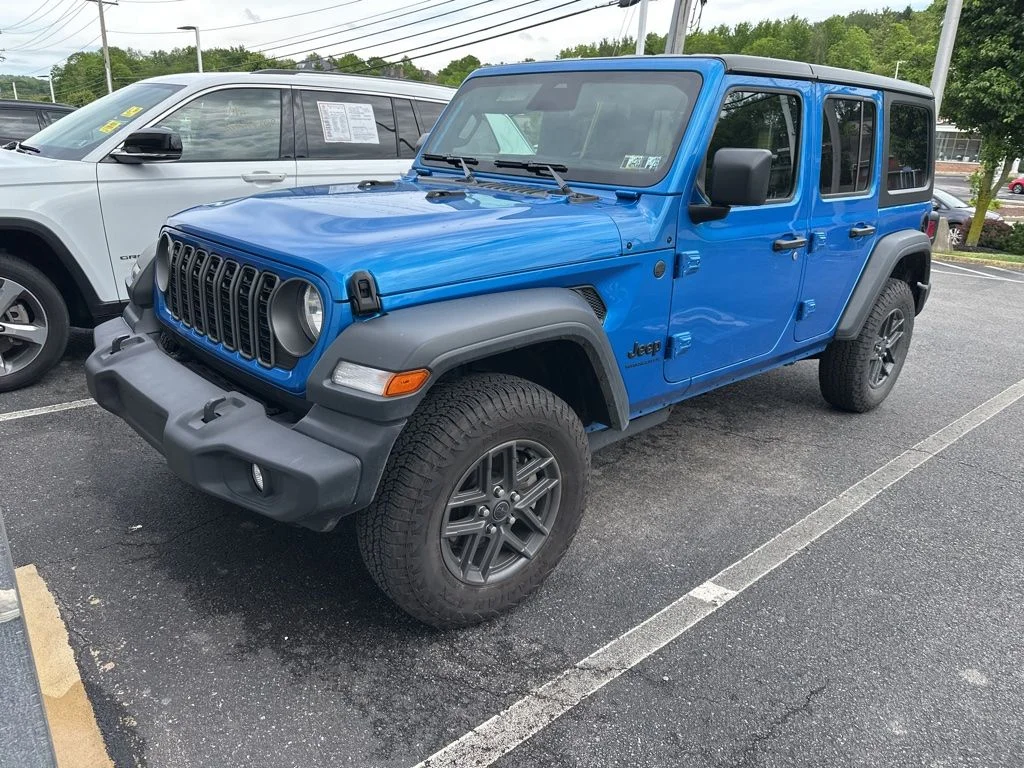 2026 Jeep Wrangler Sport S's photo