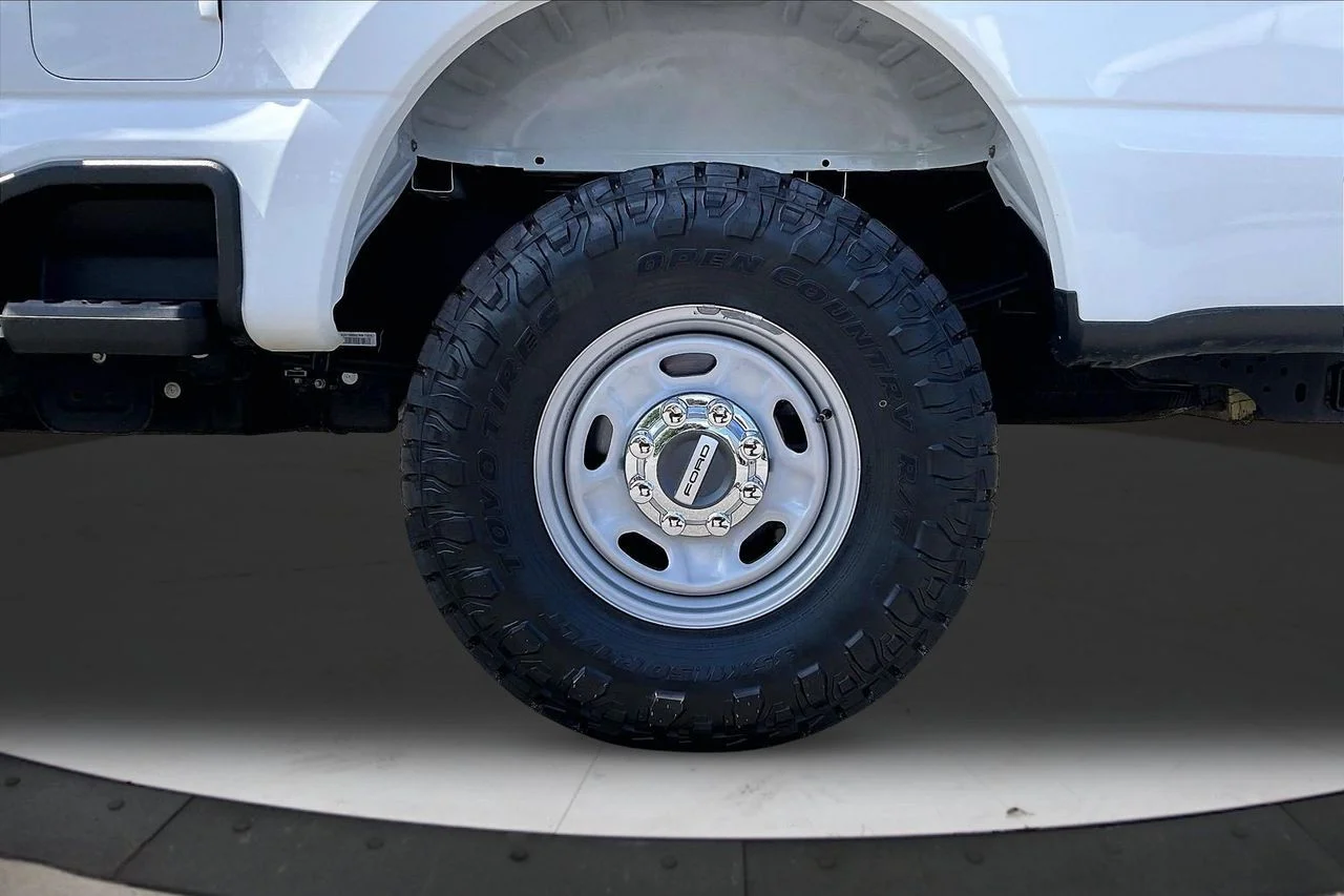 Certified Used 2024 White Ford XL image 34