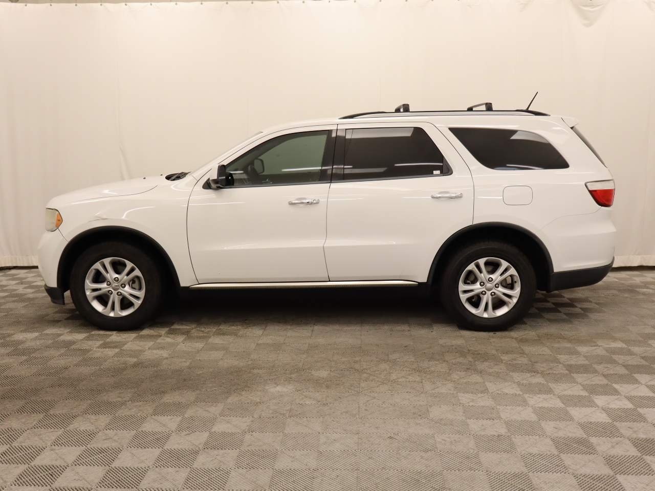 Used 2013 Bright White Clear Coat Dodge Crew image 2