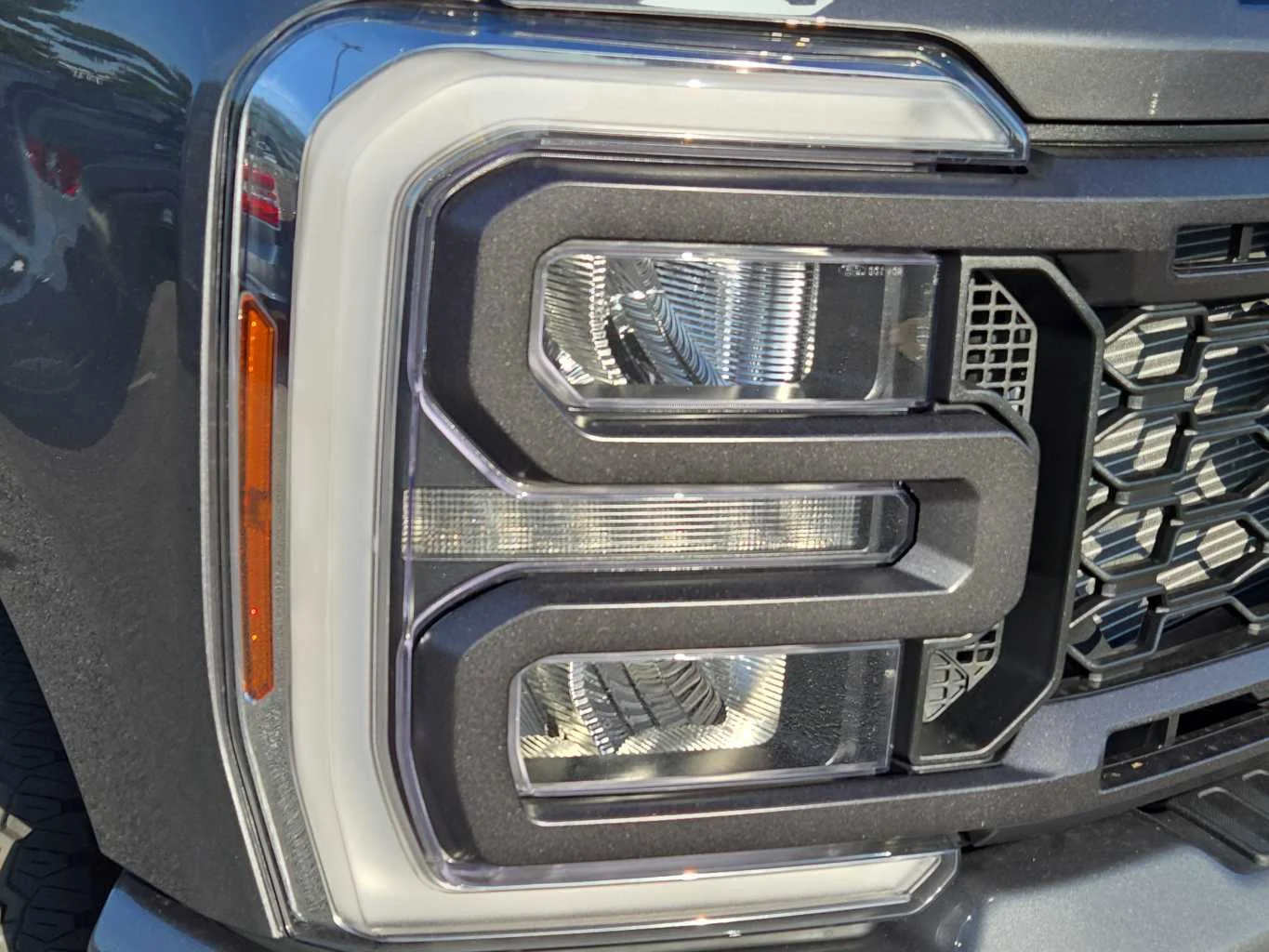 New 2026 Carbonized Gray Metallic Ford XL image 15