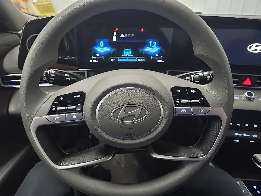 Used 2024 Red Hyundai SEL image 21