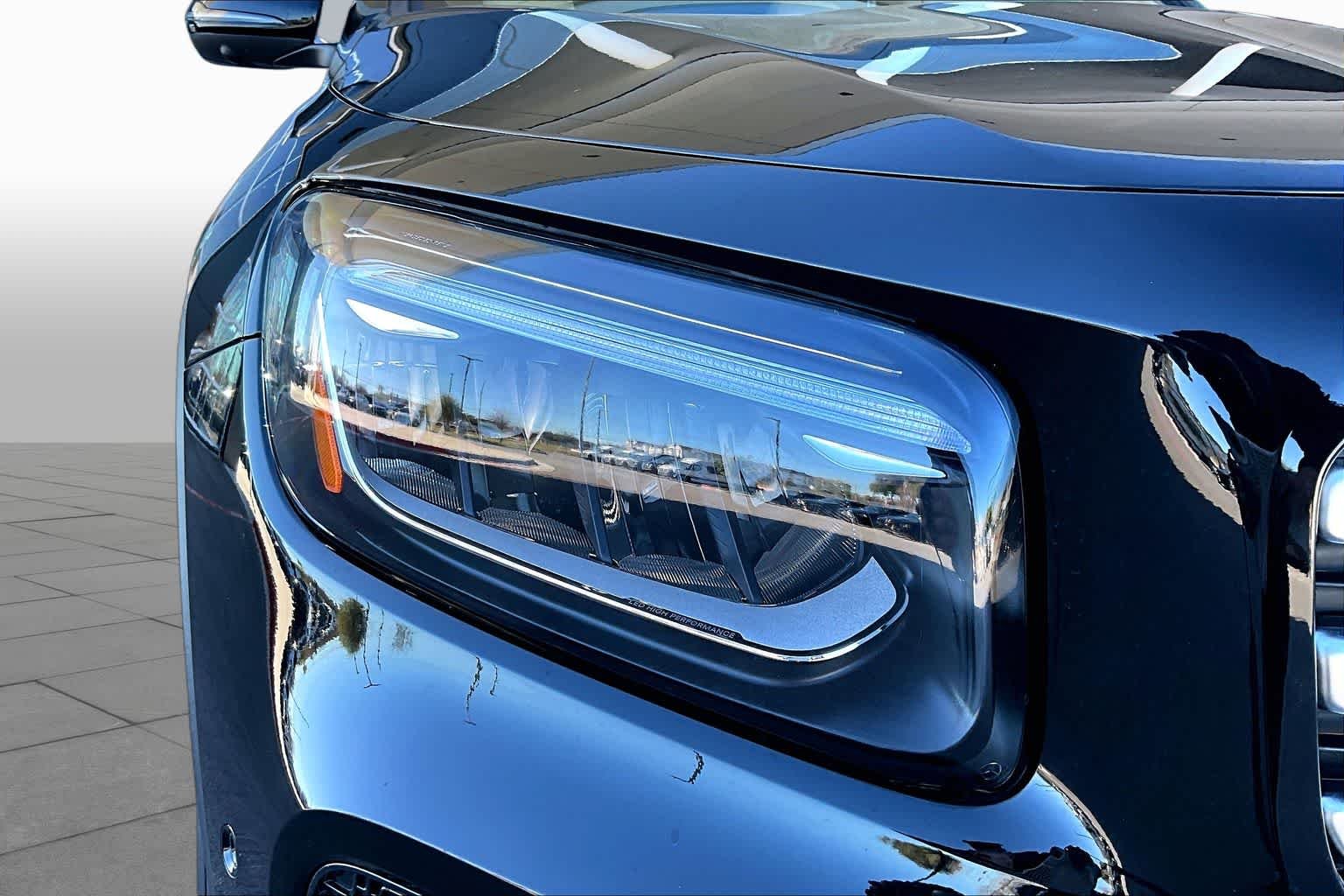 New 2026 Night Black Mercedes-Benz GLB 250 image 13