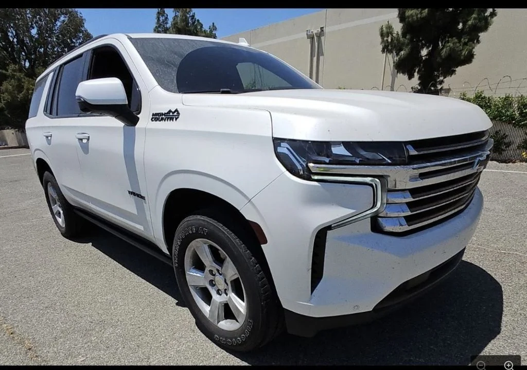 Used 2024 Beige Chevrolet High Country image 4
