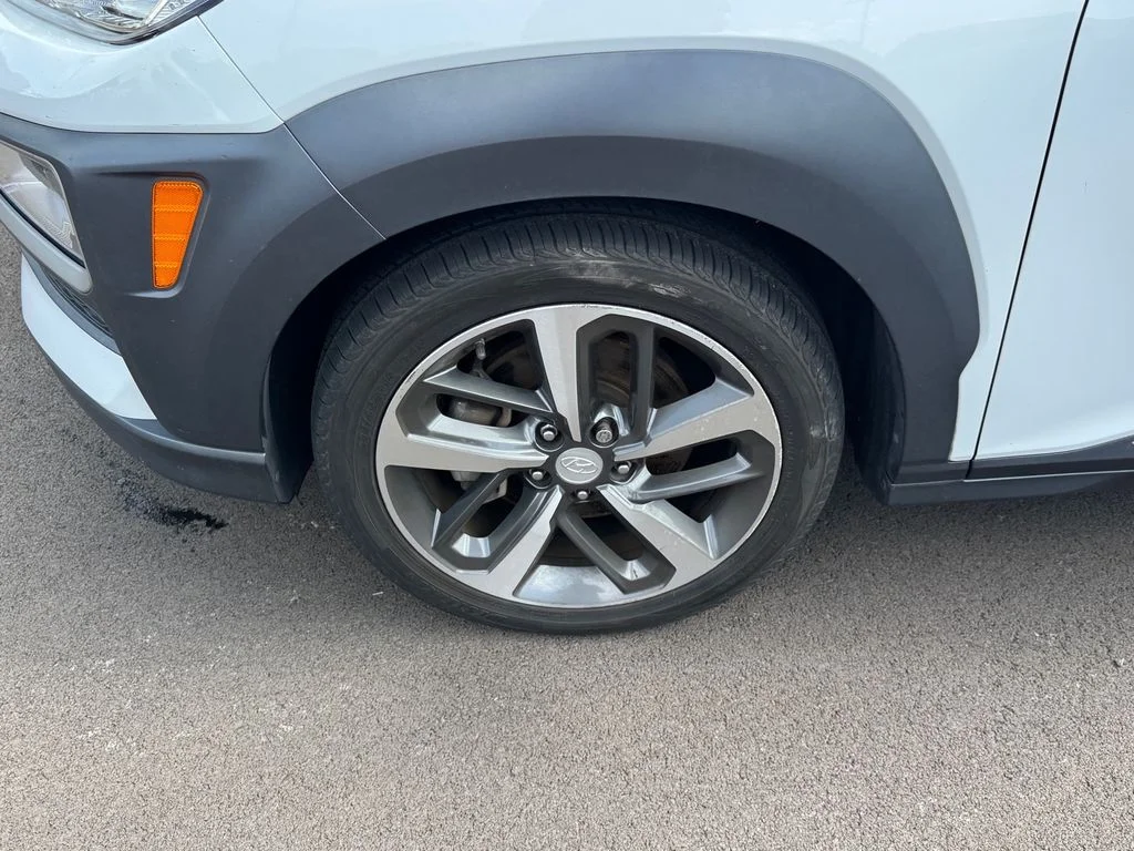 Used 2018 White Hyundai Limited image 14
