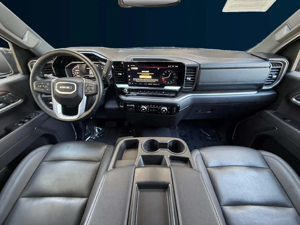 Used 2025 Black GMC SLT image 12