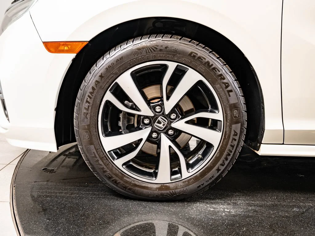 Used 2019 White Diamond Pearl Honda Elite image 13
