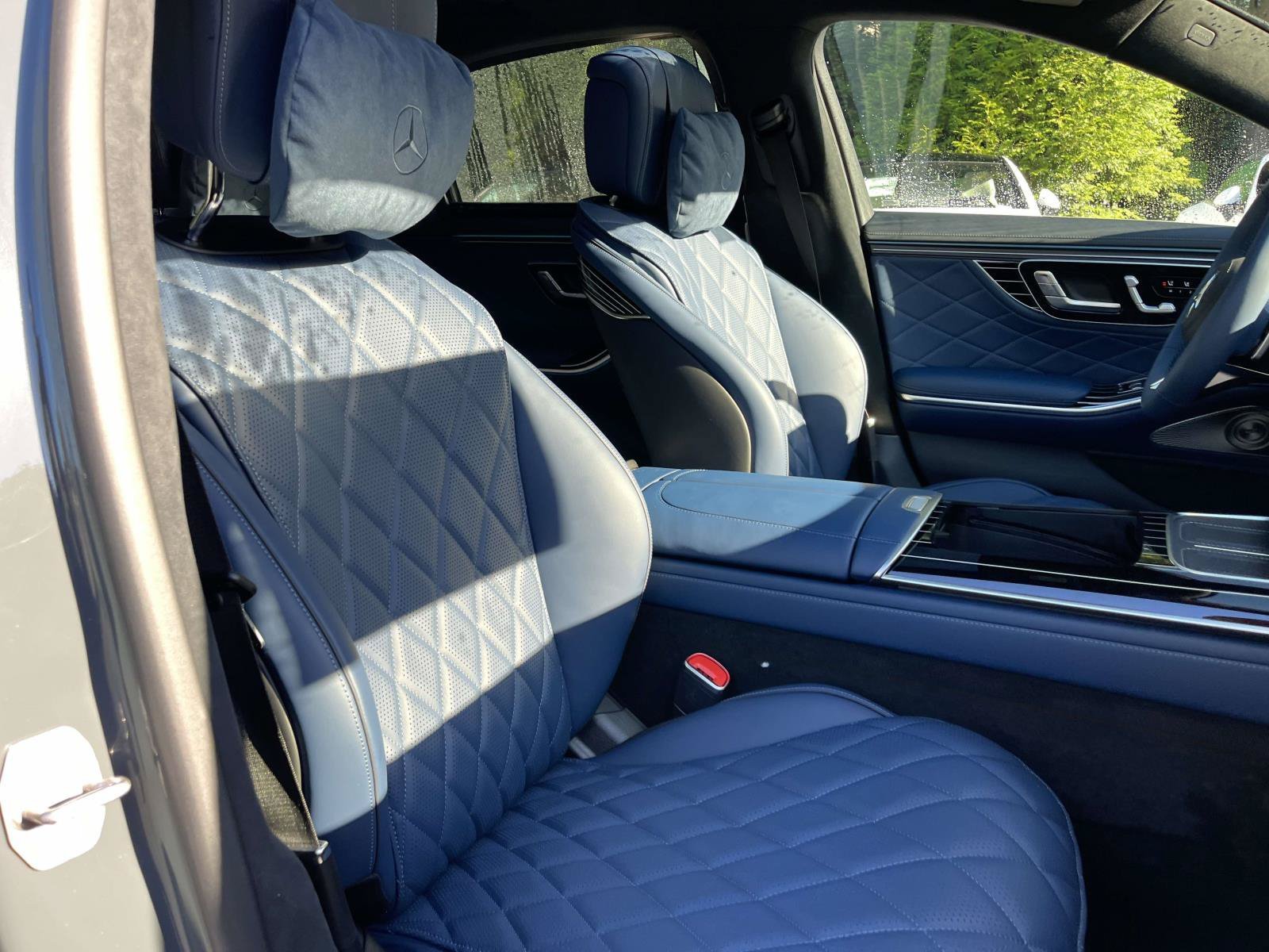 New 2027 MANUFAKTUR Silicon Grey Mercedes-Benz S 580 4MATIC® Sedan image 52