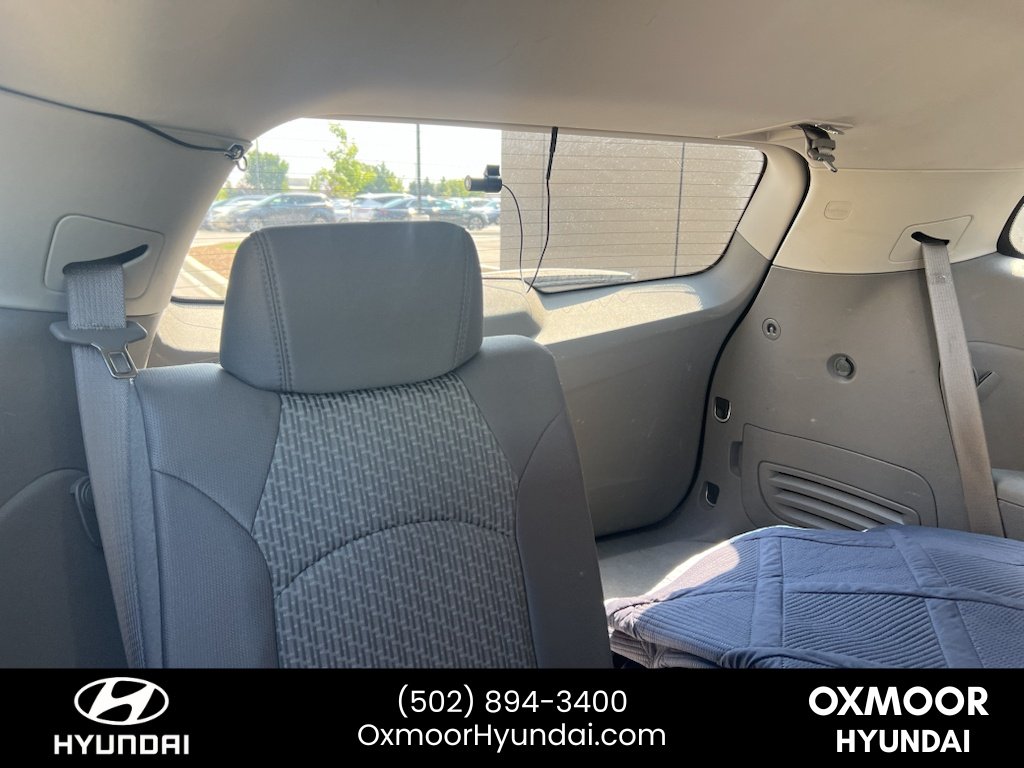 Used 2009 Cyber Gray Metallic Chevrolet LS image 11