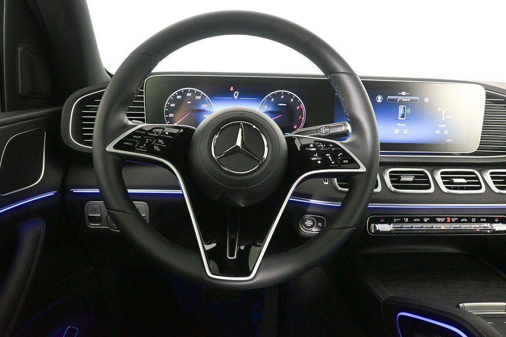 2025 Mercedes-Benz GLE GLE450 - Photo 36
