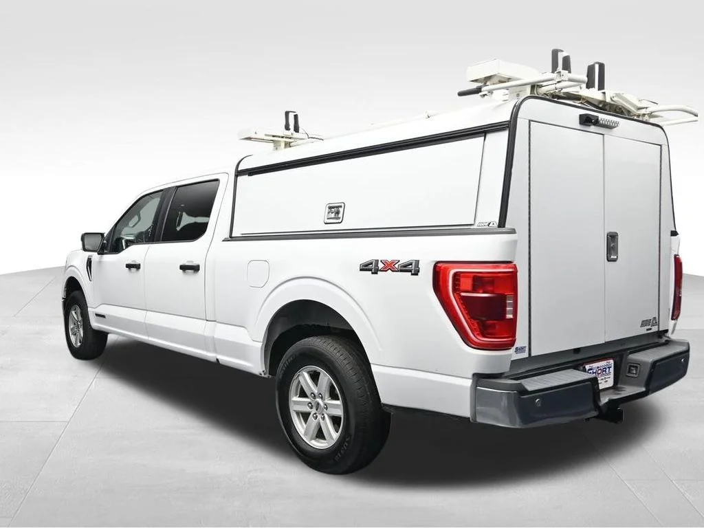 Used 2021 White Ford XLT image 3