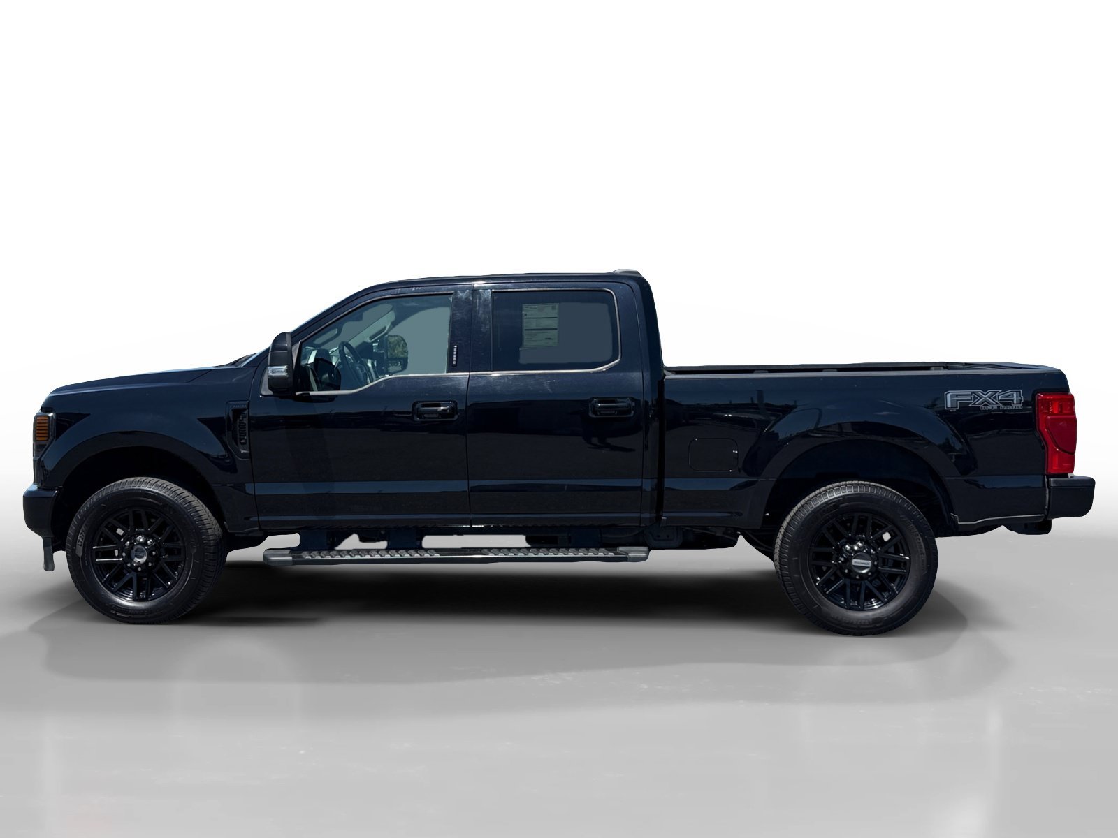 Used 2020 Black Metallic Ford Lariat image 2