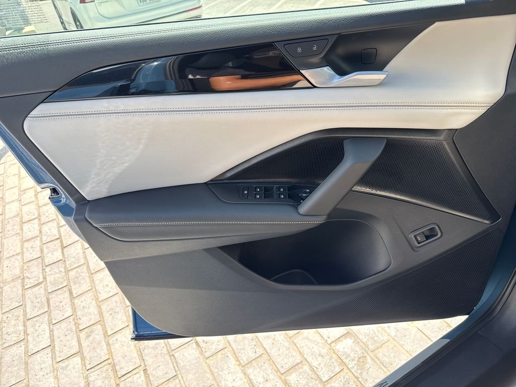 New 2026 Monterey Blue Pearl Volkswagen SEL R-Line Turbo image 10