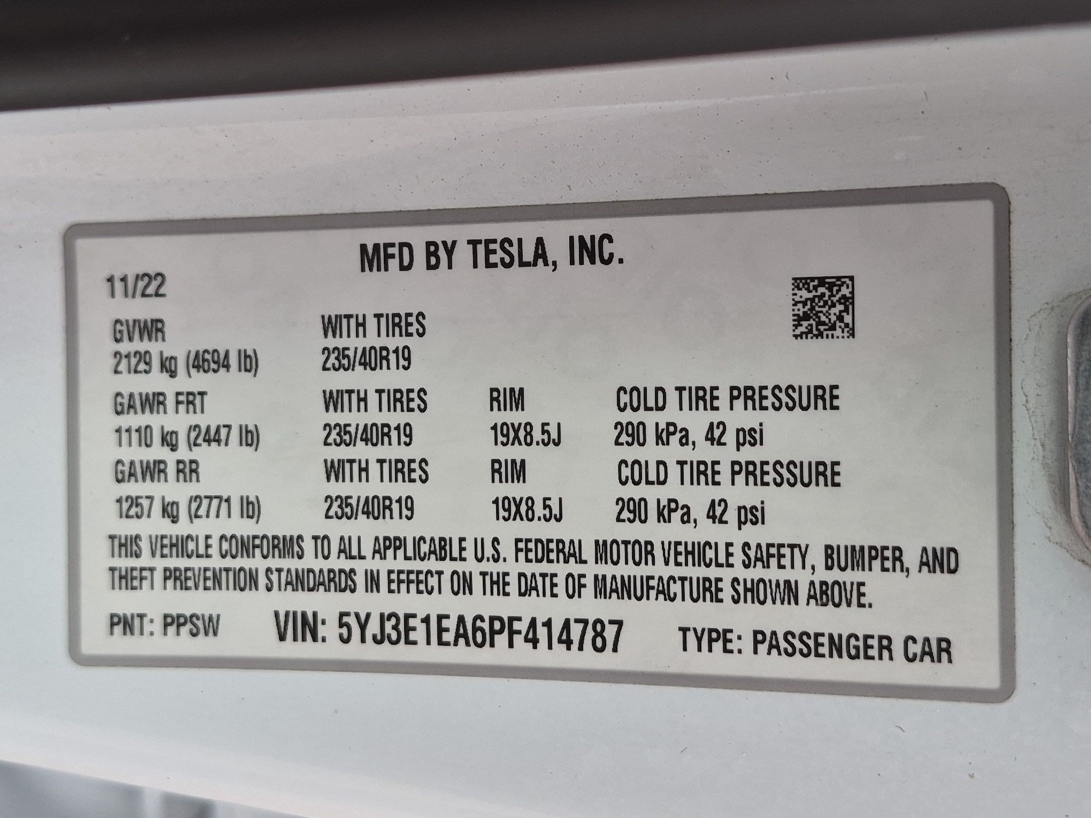 Used 2023 Pearl White Multi-Coat Tesla Base image 32