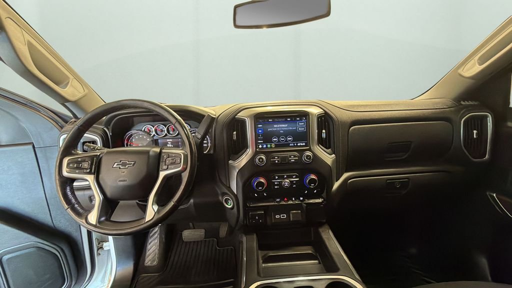 Used 2021 White Chevrolet RST image 10