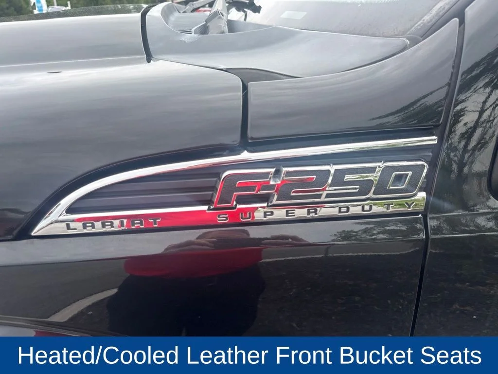 Used 2014 Tuxedo Black Metallic Ford Lariat image 5