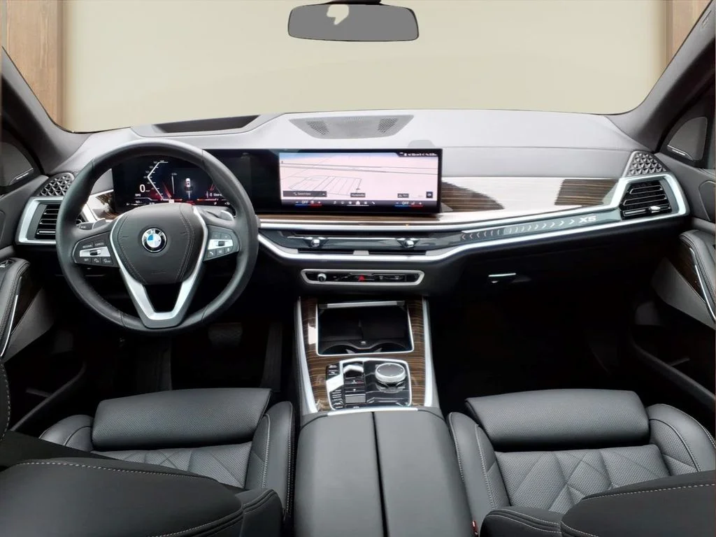 Used 2025 White BMW xDrive40i image 25