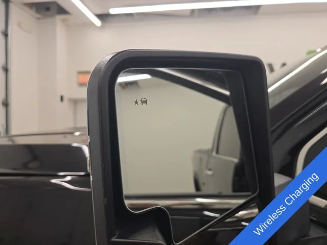 Used 2022 Onyx Black GMC Denali image 38