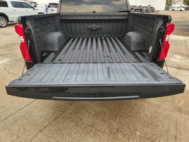 Used 2023 BLACK Chevrolet RST image 33