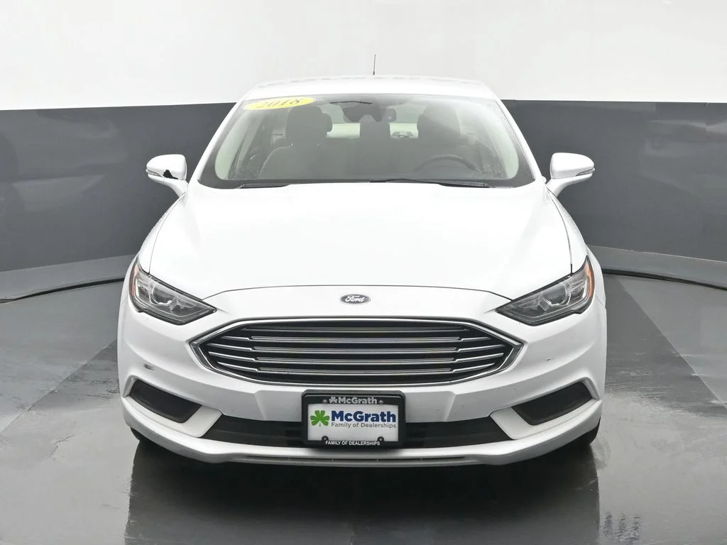 Used 2018 White Ford SE image 6