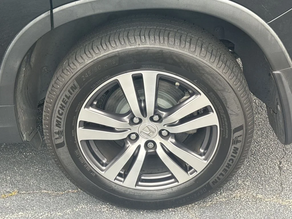 Used 2018 Beige Honda EX image 19