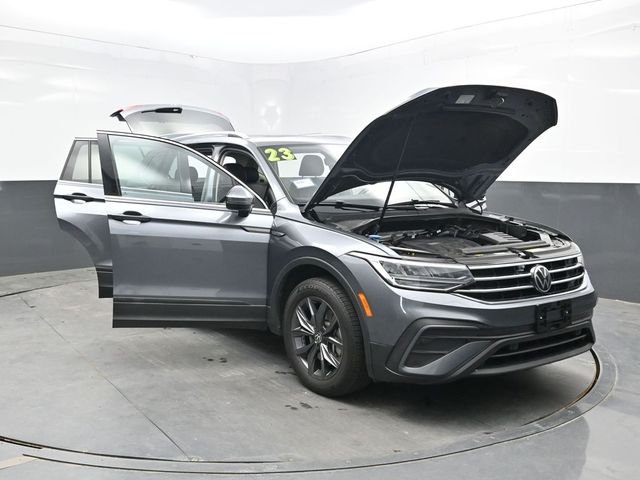 Used 2023 Gray Volkswagen 2.0T SE image 36
