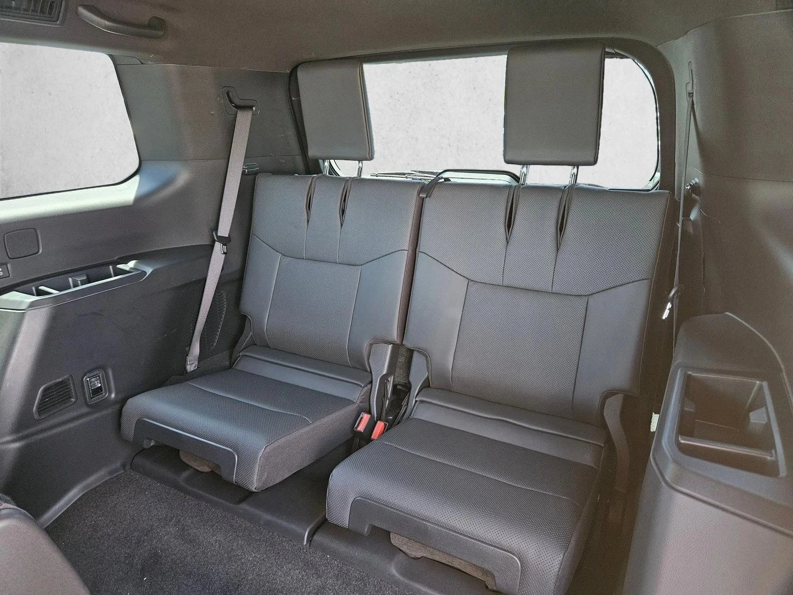 2024 Lexus GX Premium - Photo 22