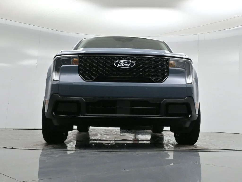 New 2026 Azure Gray Metallic Tri-Coat Ford Lariat image 45