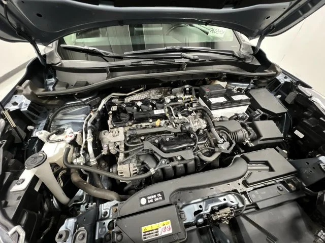 Used 2023  Toyota XLE image 31