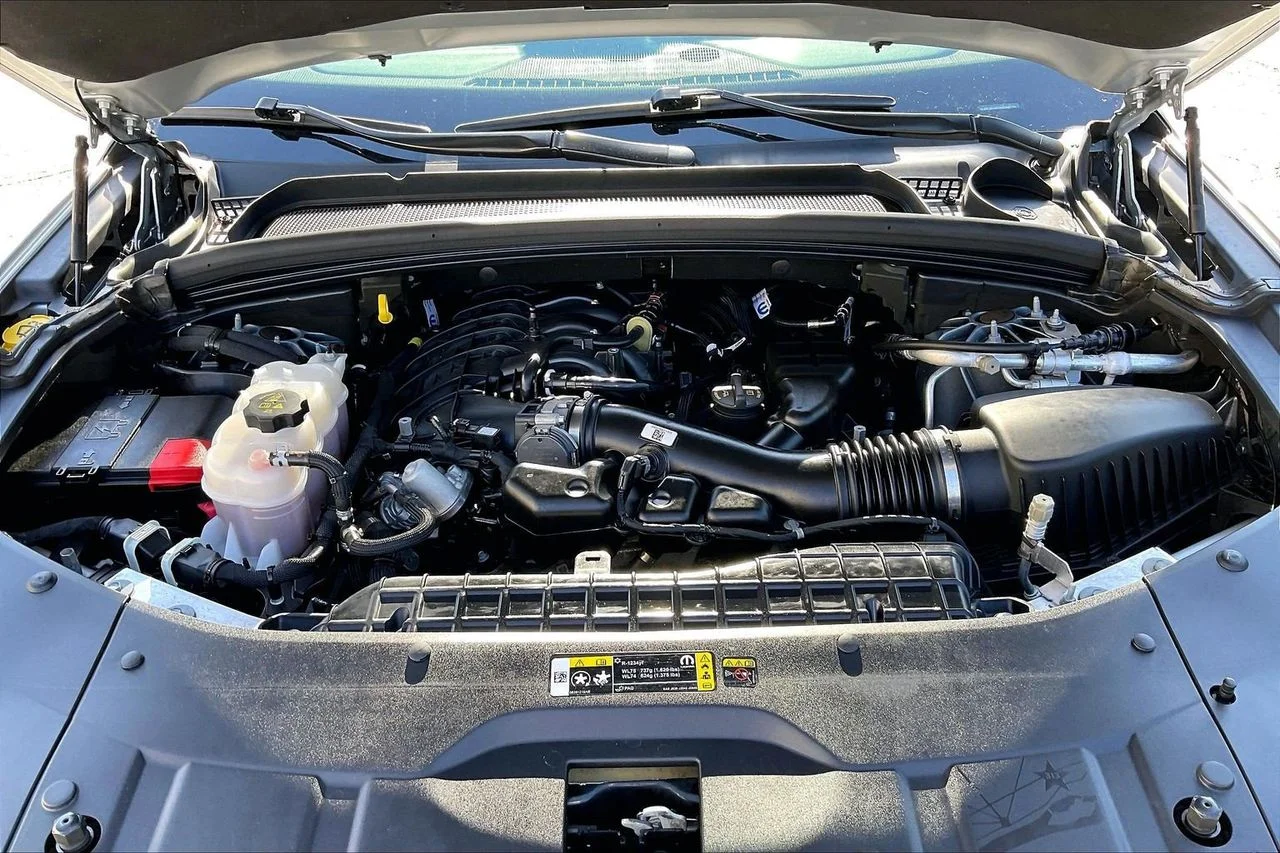 Certified Used 2025 Silver Jeep Altitude image 36