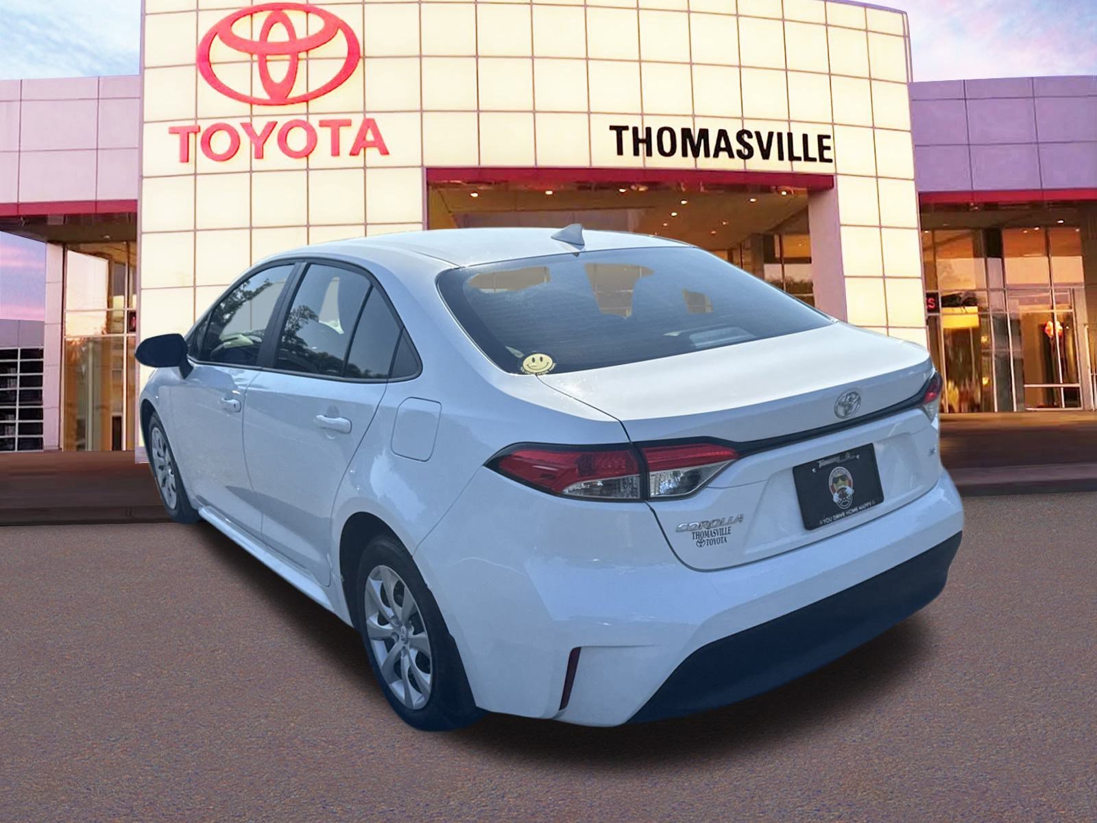 Used 2025  Toyota  image 7