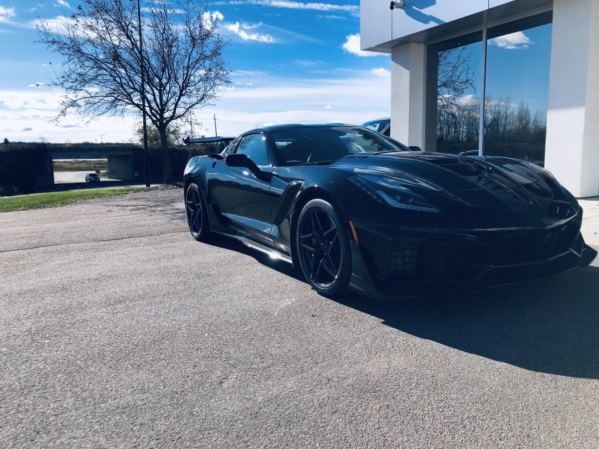 Used 2019 Black Chevrolet 2dr ZR1 Cpe w/3ZR image 1