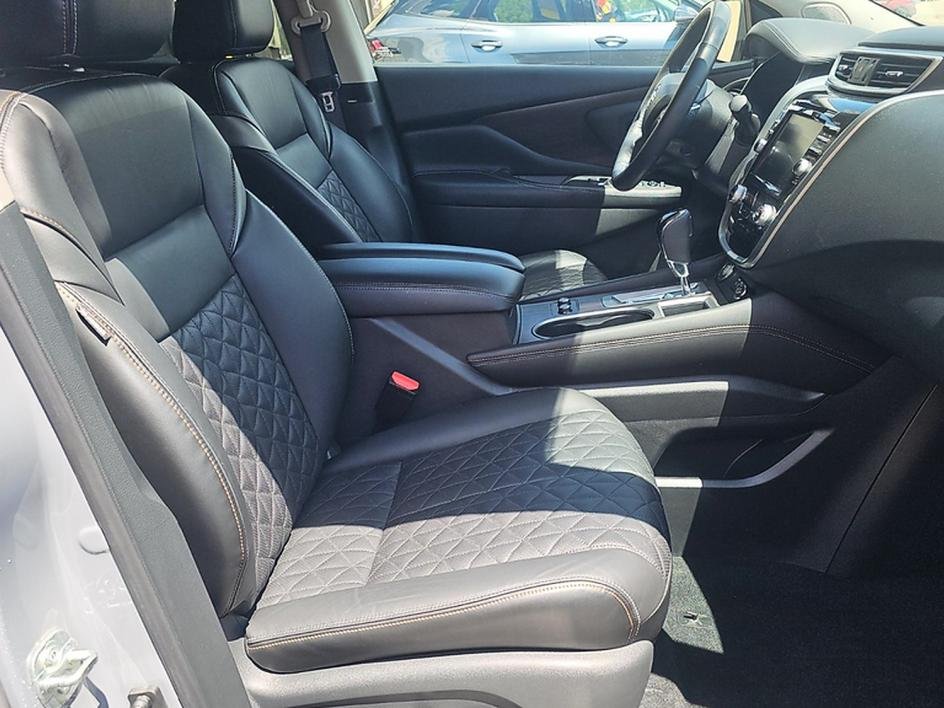Used 2023 Gray Nissan Platinum image 15