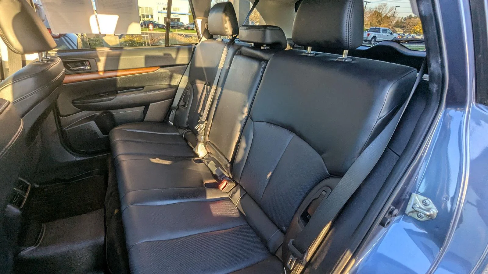 Used 2014 Twilight Blue Metallic Subaru 2.5i Limited image 13