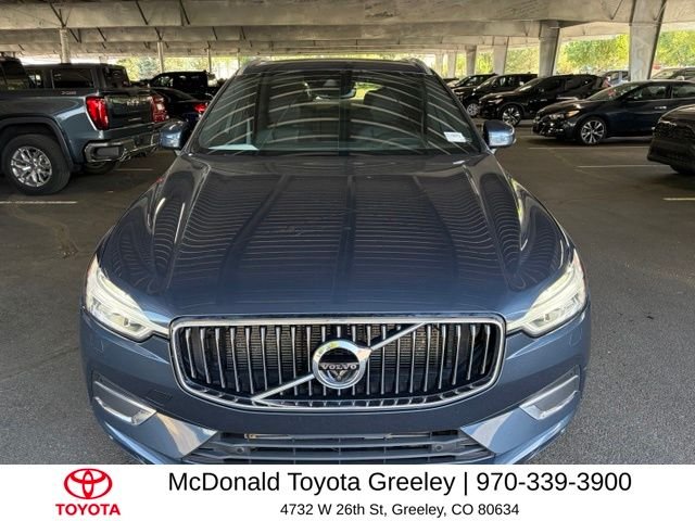 Used 2020 Blue Volvo T6 Inscription image 2