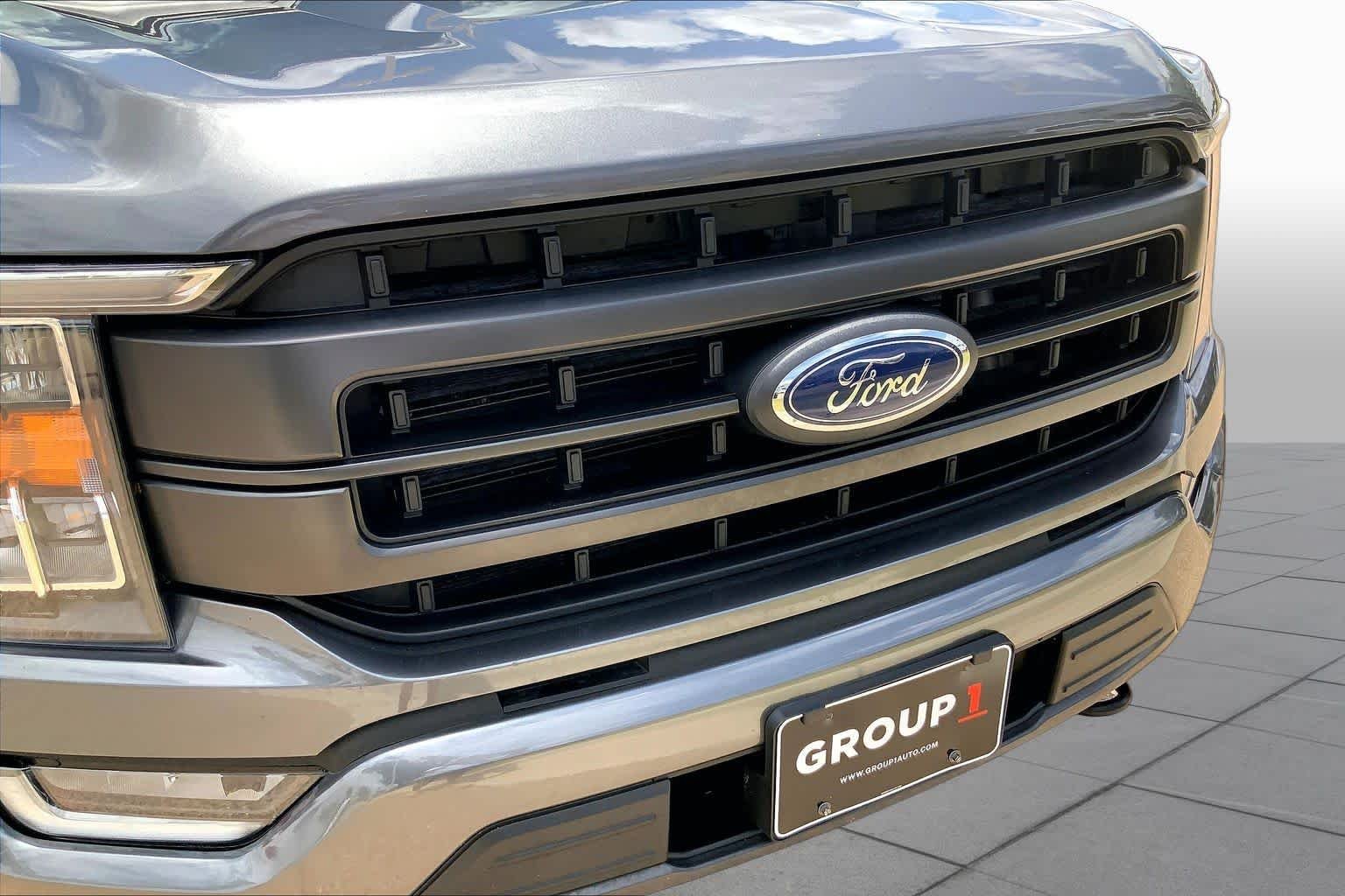 Used 2023 Carbonized Gray Metallic Ford LARIAT image 37
