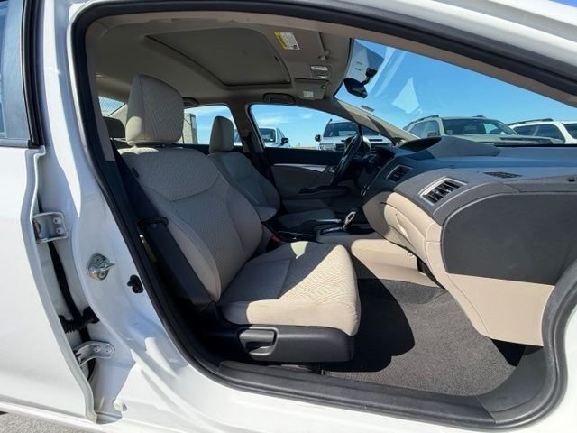 Used 2015 White Honda EX image 17