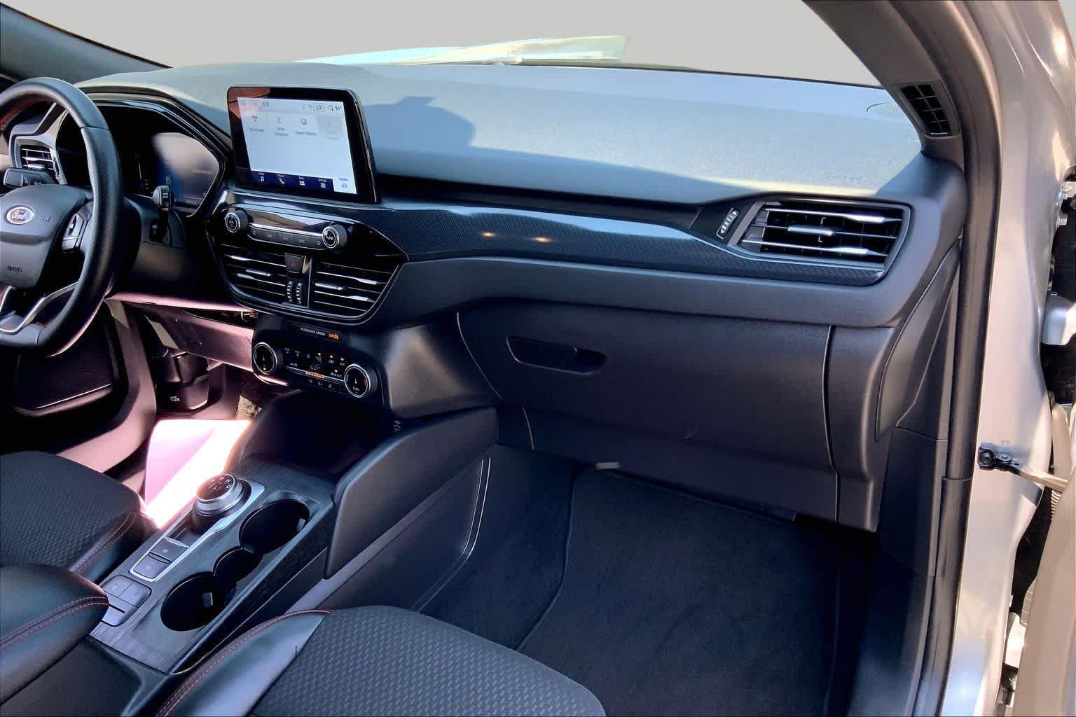2024 Ford Escape ST-Line - Photo 17