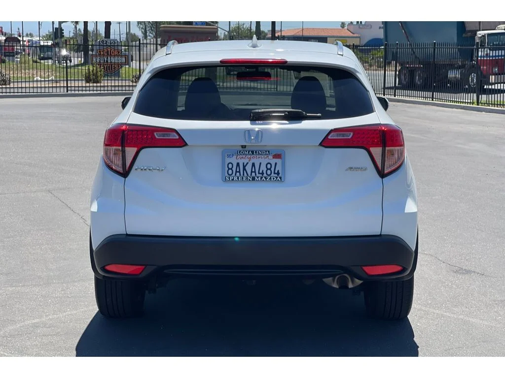 Used 2018 White Orchid Pearl Honda EX-L Navi image 5
