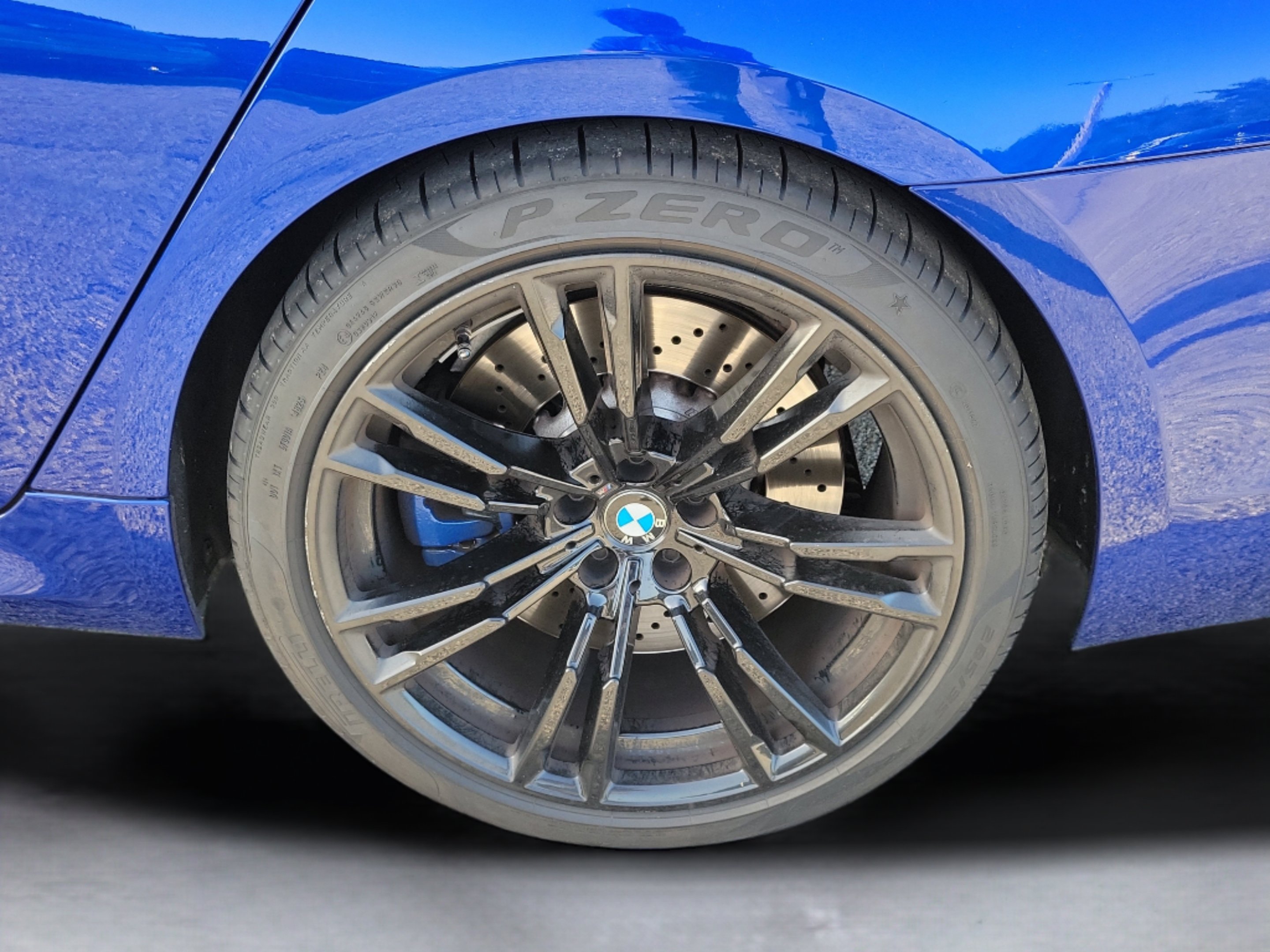 Used 2018 Blue Metallic BMW Base image 8