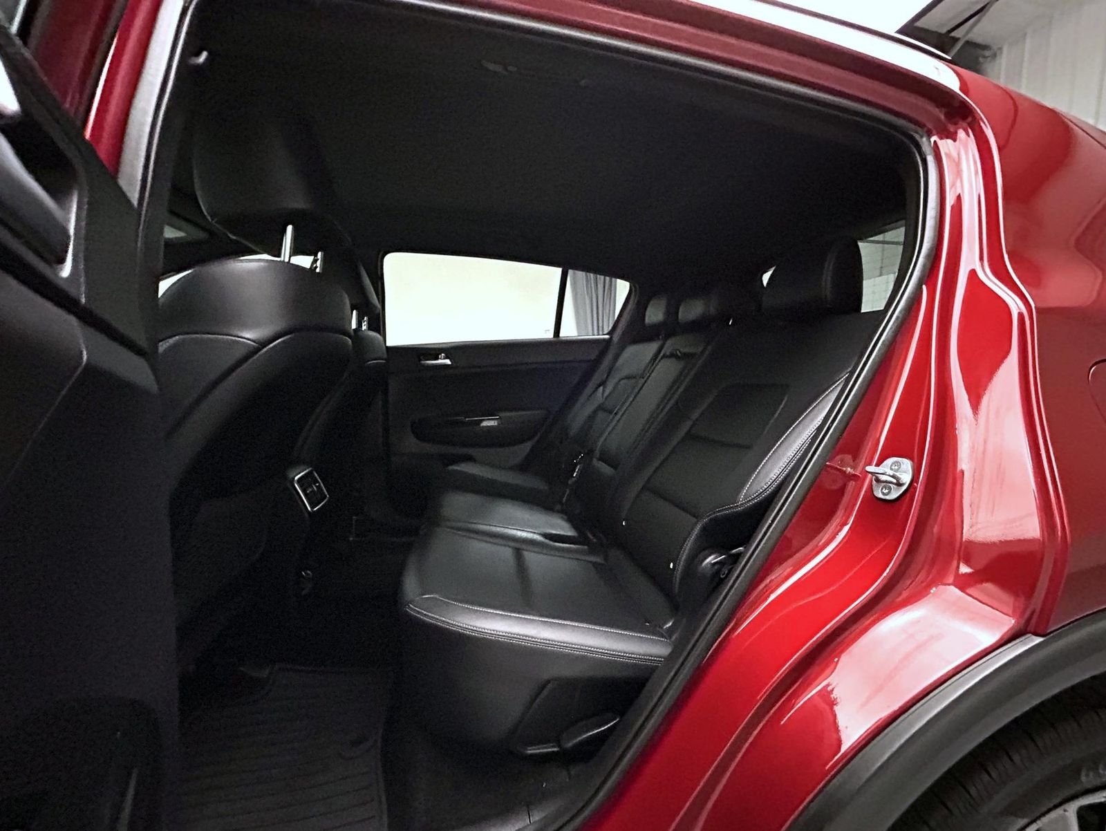Used 2020 Red Kia S image 19