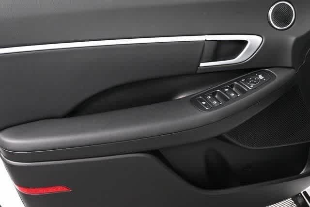 New 2026 Aero Silver Hyundai SEL Sport image 17