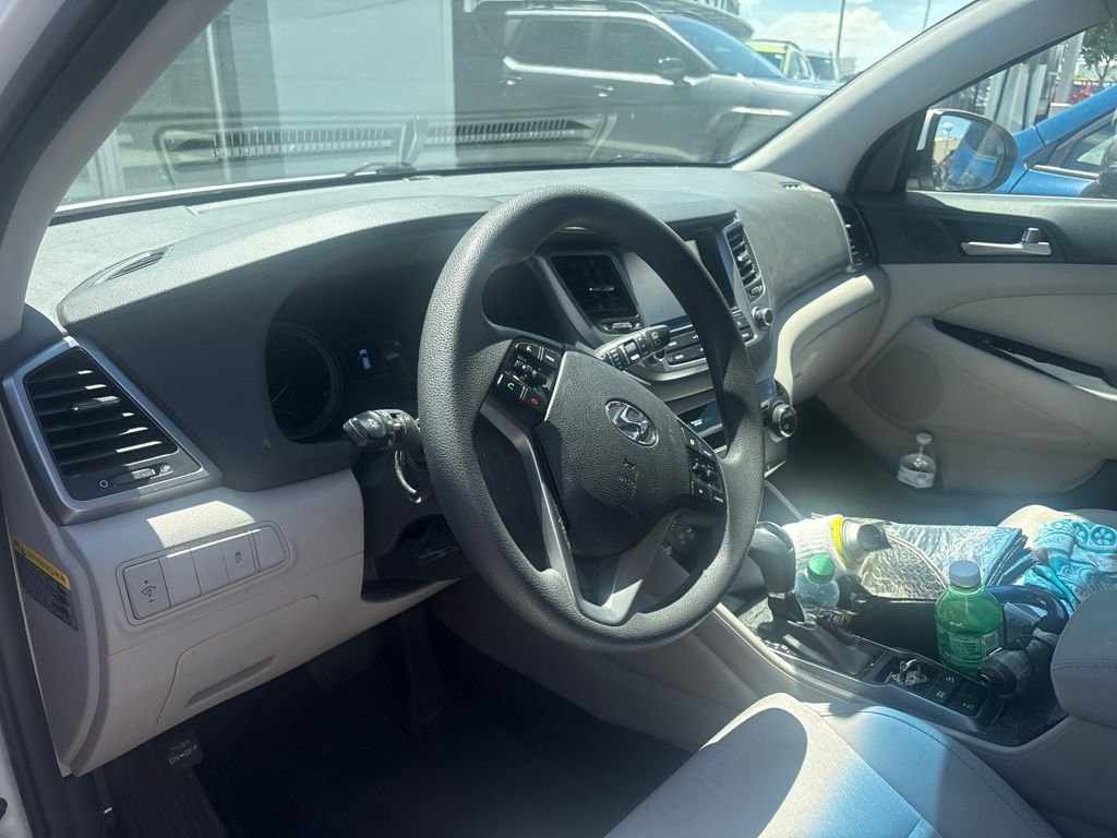 Used 2018 White Hyundai SEL image 9