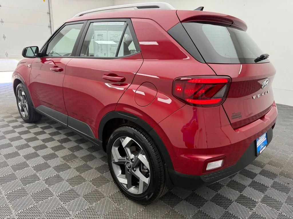 Used 2022 Red Hyundai Limited image 11
