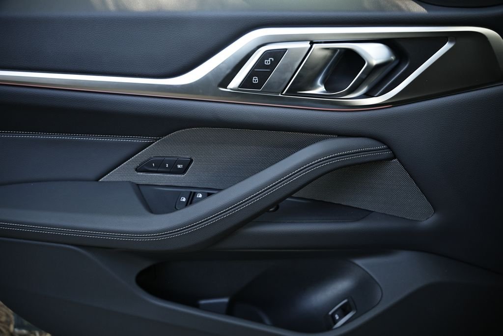 2026 BMW 4 Series M440i - Photo 12