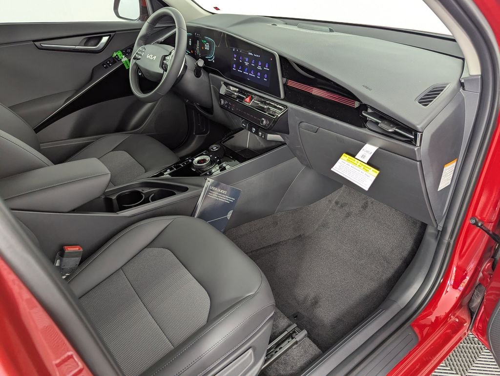 2025 Kia Niro EX - Photo 34