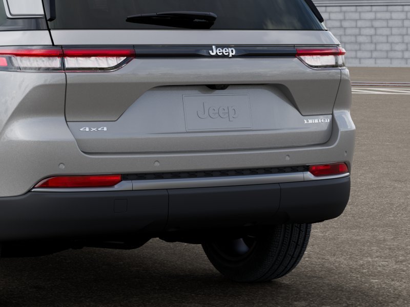 New 2026 Silver Zynith Exterior Paint Jeep Limited image 13