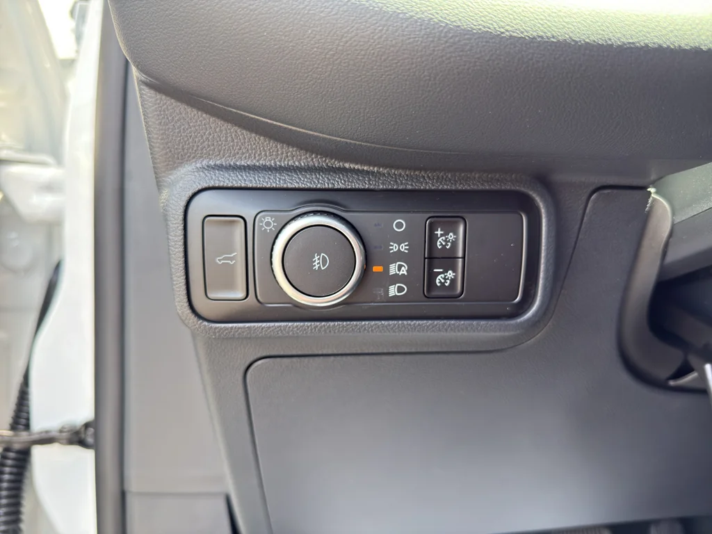 New 2026 Star White Metallic Tri-Coat Ford Tremor® image 24