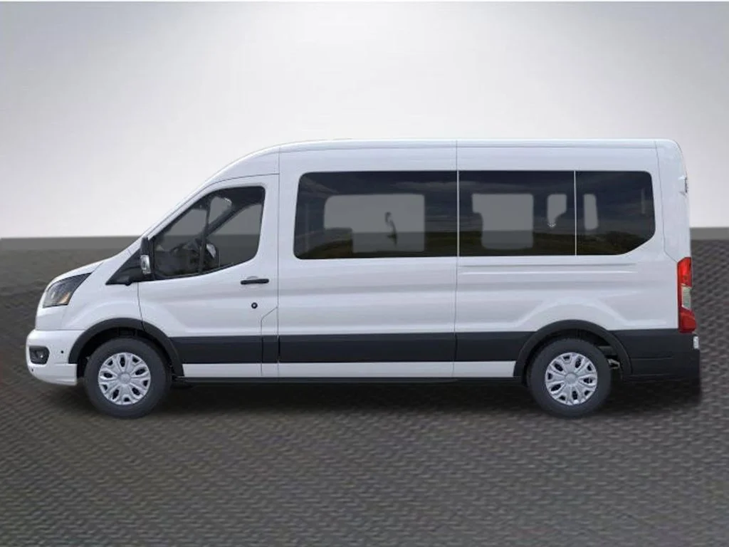 New 2026 Oxford White Ford Passenger Van XLT image 3